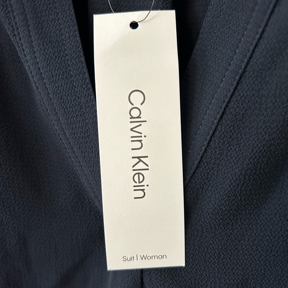 NWT Calvin Klein blouse with short ruffle sleeve, Polyester Spandex, Navy 2X - Picture 5 of 9